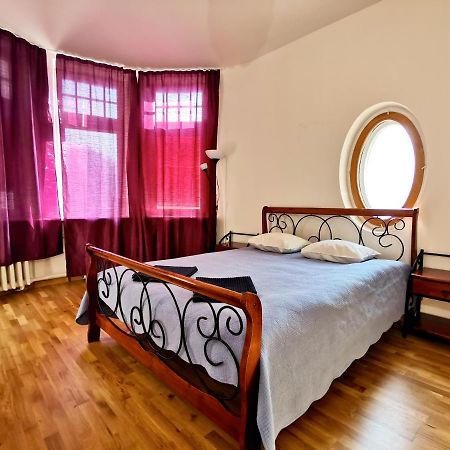 Brivibas Center Apartments Riga Esterno foto